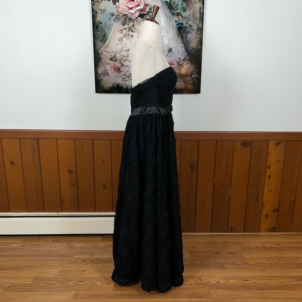 Beautiful Adrianna Papell Pleat Bodice Rosette Gown! - Picture 4 of 7
